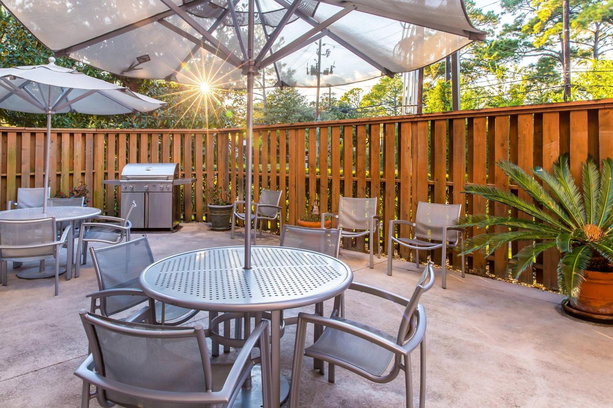 Springhill Suites By Marriott Houston Brookhollow Exterior photo